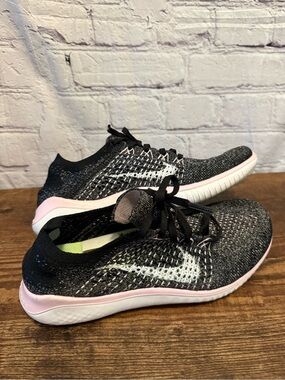 Women's NIKE FREE Black Knit Athletic Sneakers with Pink Accents